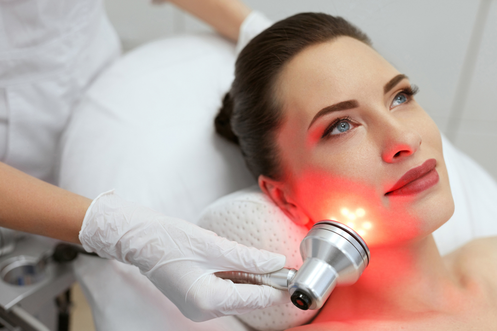 Che cos’è la terapia della luce rossa e come funziona