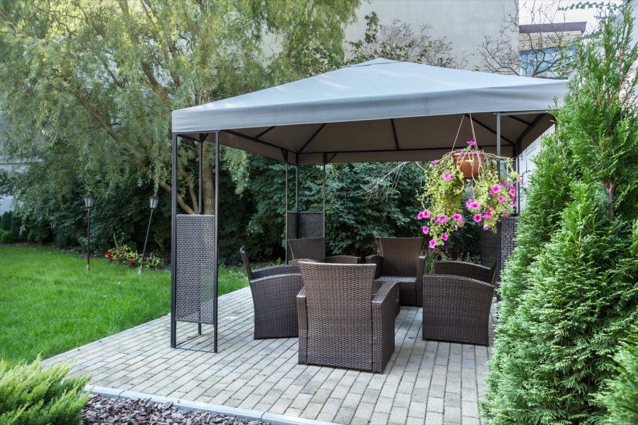 Arredare il giardino con un gazebo: come fare
