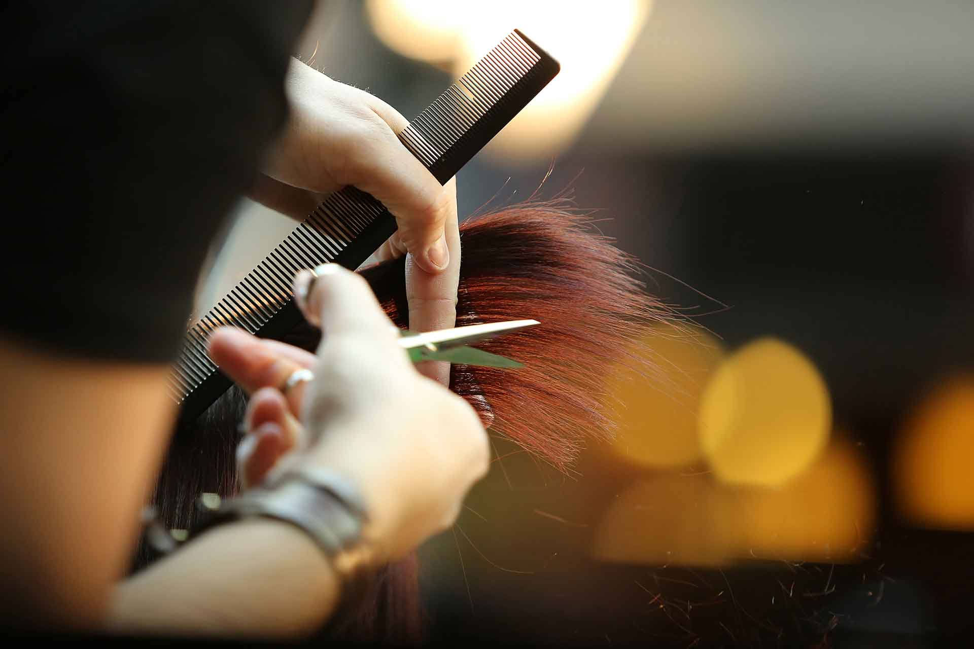 Cosa vuol dire sognare di tagliarsi i capelli