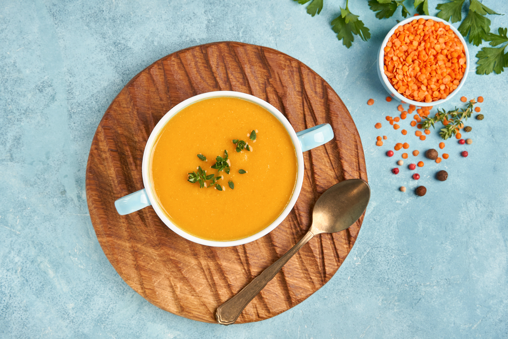 Zuppa di lenticchie rosse, ceci e peperoncino