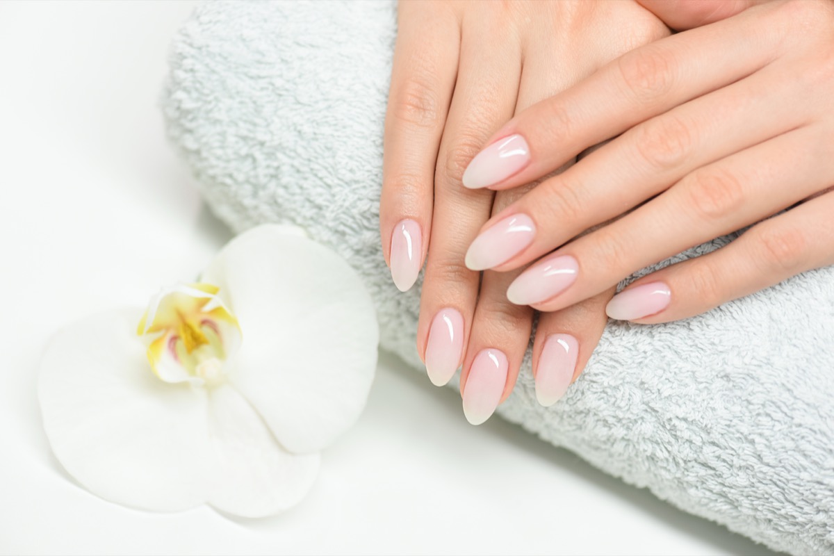 Nail-art-primavera-2022-3.jpeg