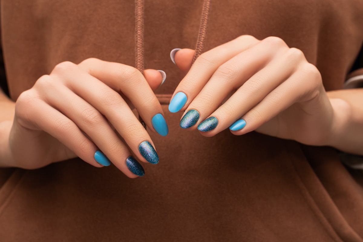 Nail-art-primavera-2022-5.jpeg