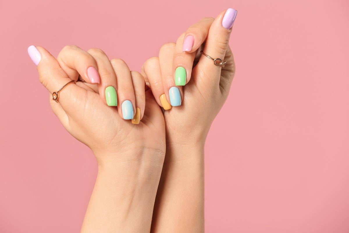 Nail-art-primavera-estate-2022-6.jpeg