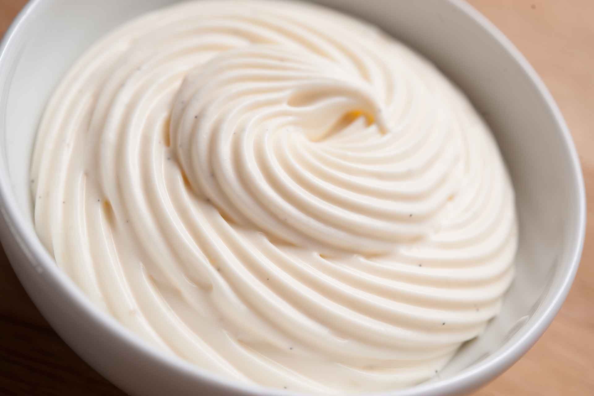 Come si prepara una perfetta crema diplomatica