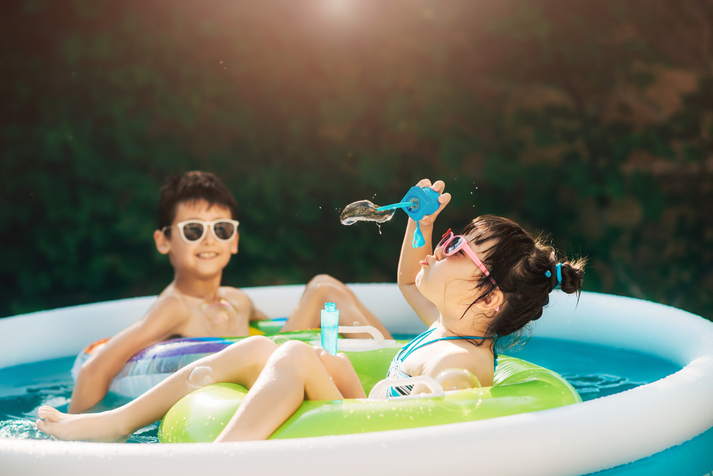 Come pulire correttamente una piscina gonfiabile