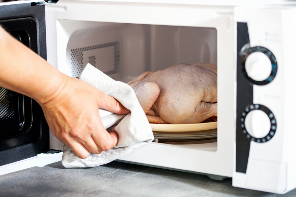 Come scongelare il pollo correttamente