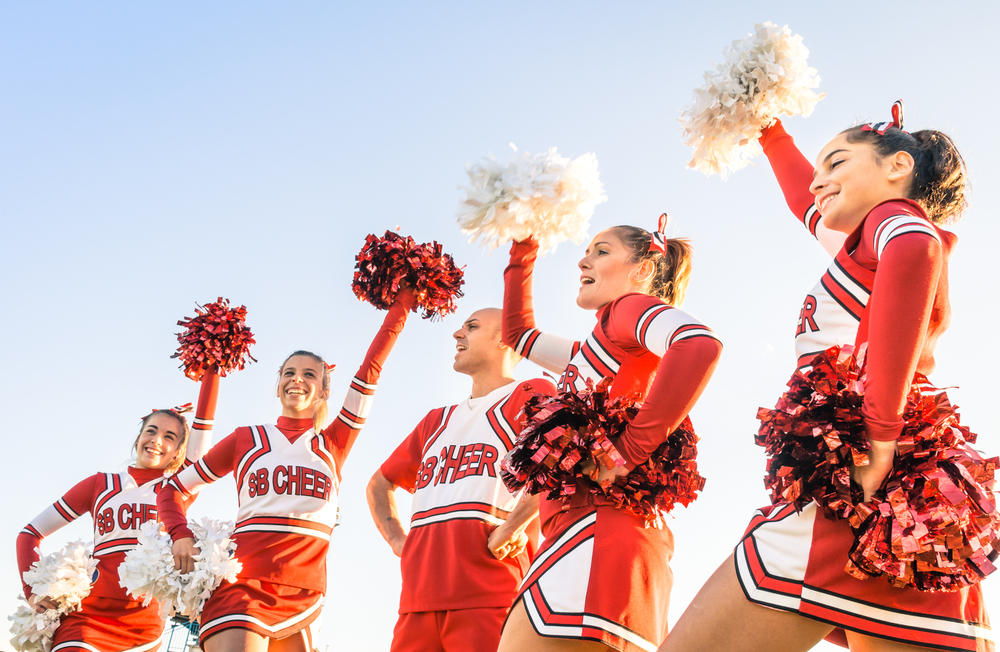 Cheerleader maschili nella NFL per la parità di genere