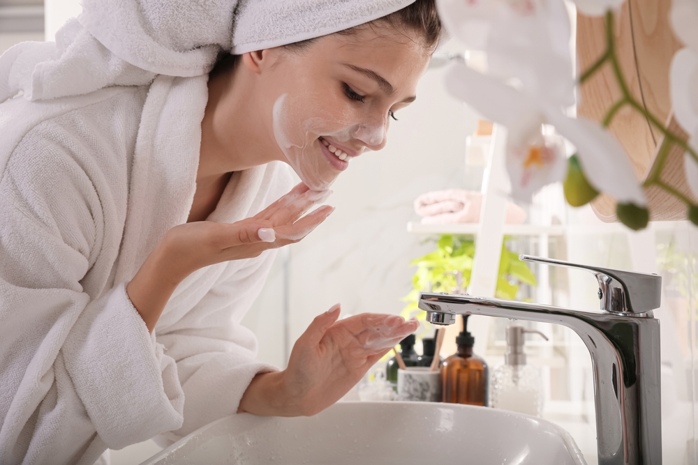 7 regole per lavarsi correttamente il viso