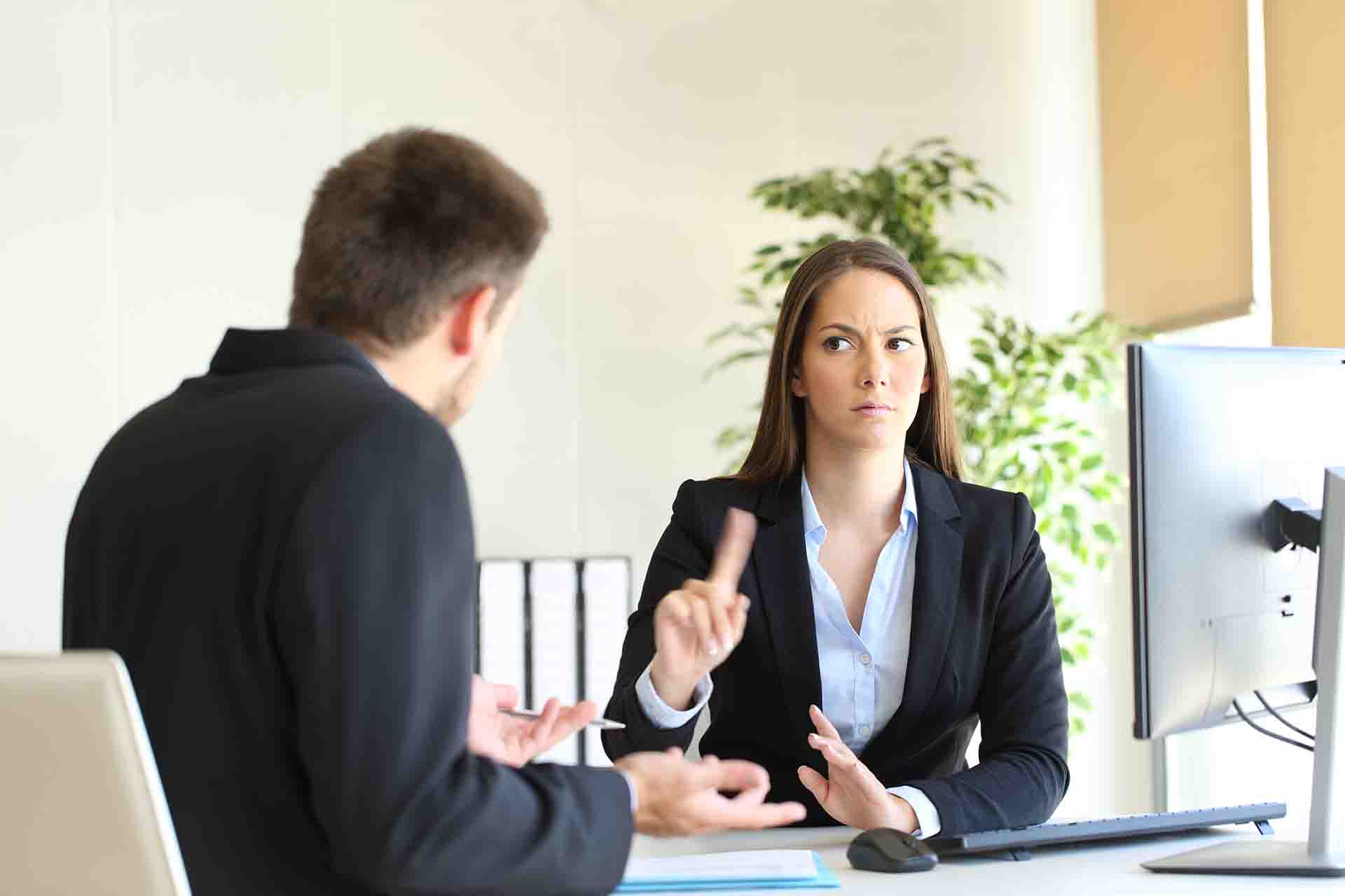 Come riconoscere un collega tossico