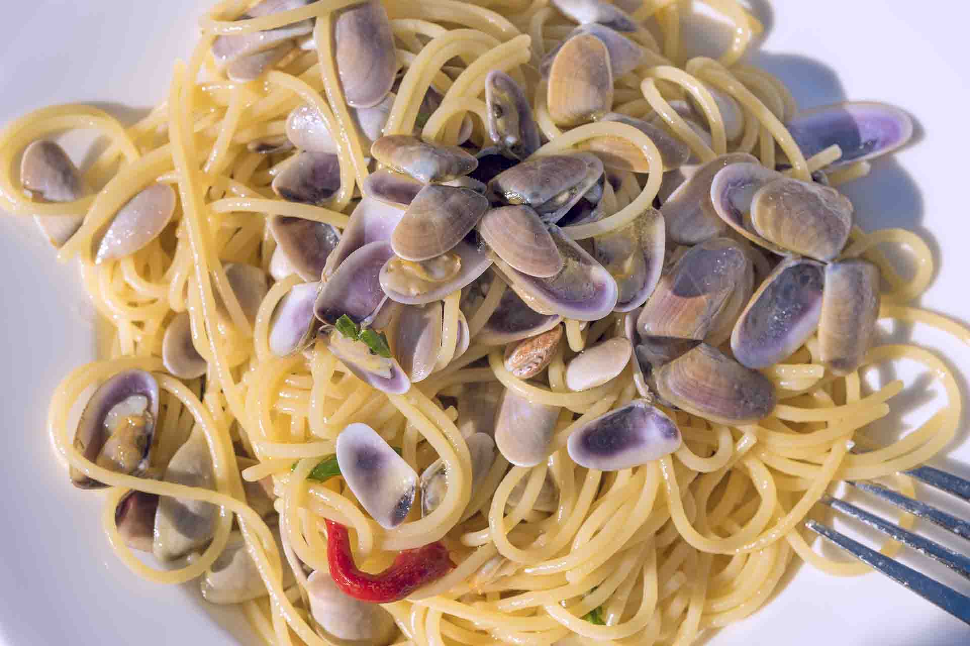 La ricetta degli spaghetti con telline