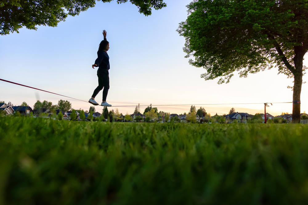 Slacklining: lo sport corre sul filo