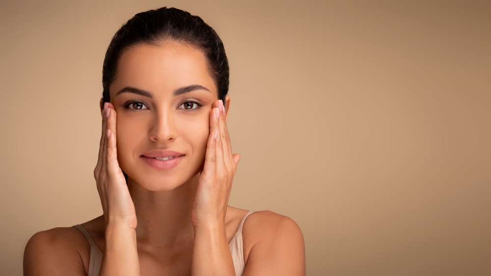 Ringiovanire la pelle: i diversi tipi di peeling viso e i loro benefici