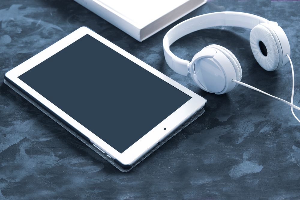 EBook, libri cartacei o audiolibri: chi li sceglie?