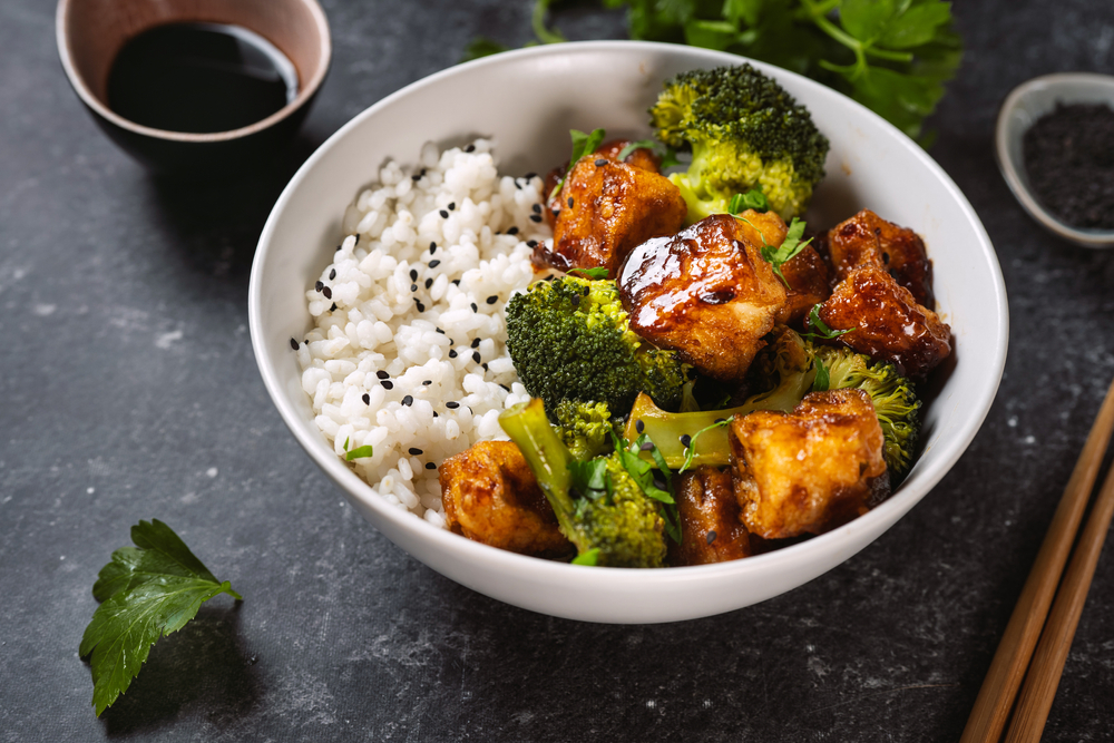 Tofu e broccoli: la ricetta che sposa estate e inverno