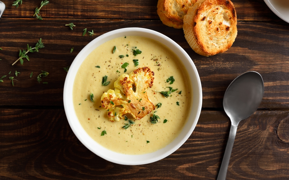 La zuppa di cavolfiore: la ricetta dal gusto delicato