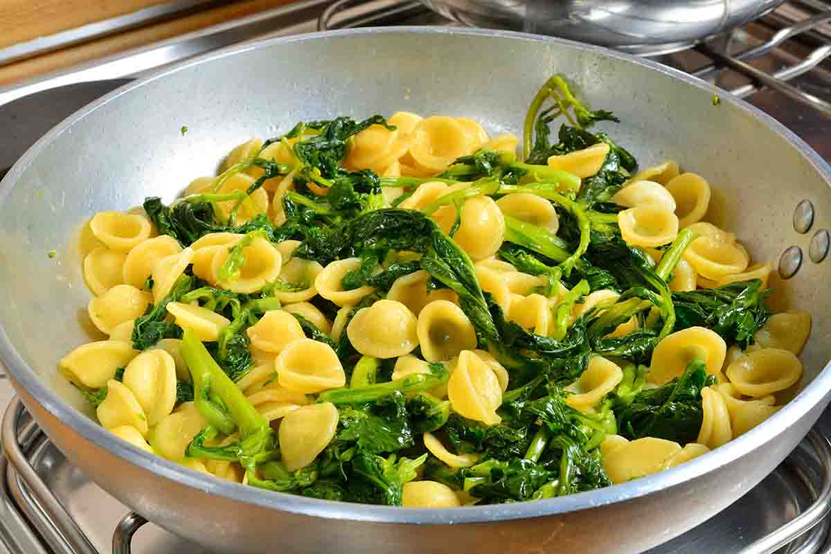 Come preparare delle perfette orecchiette alle cime di rapa