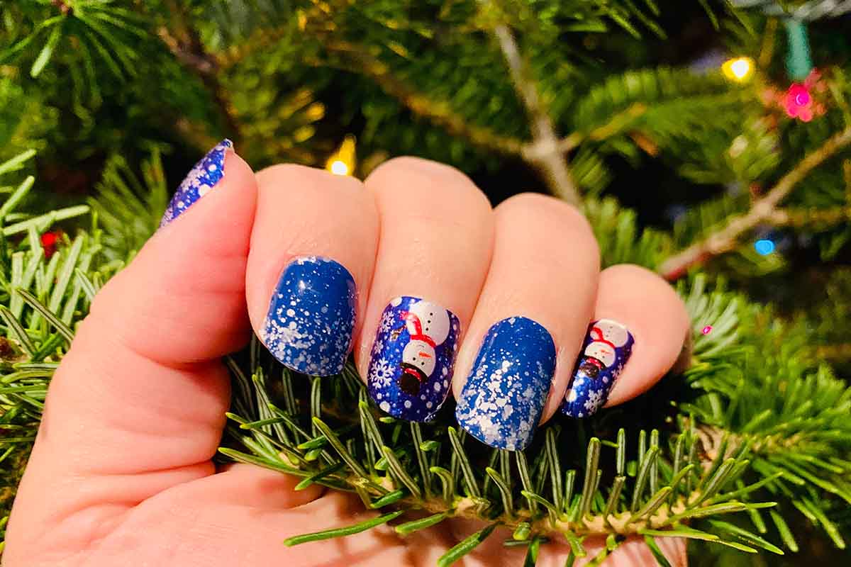 Unghie Natale 2024: 5 idee da copiare