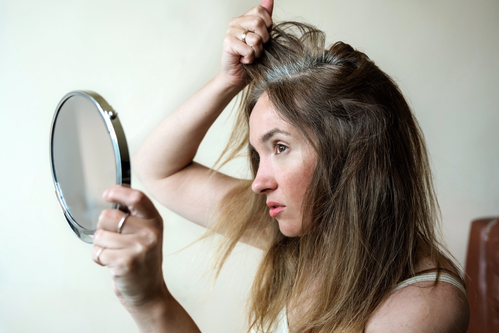 Perché vengono i capelli bianchi da giovani